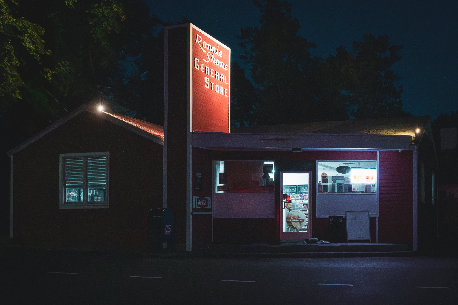 Ronnie Shone General Store in the early dawn hours.