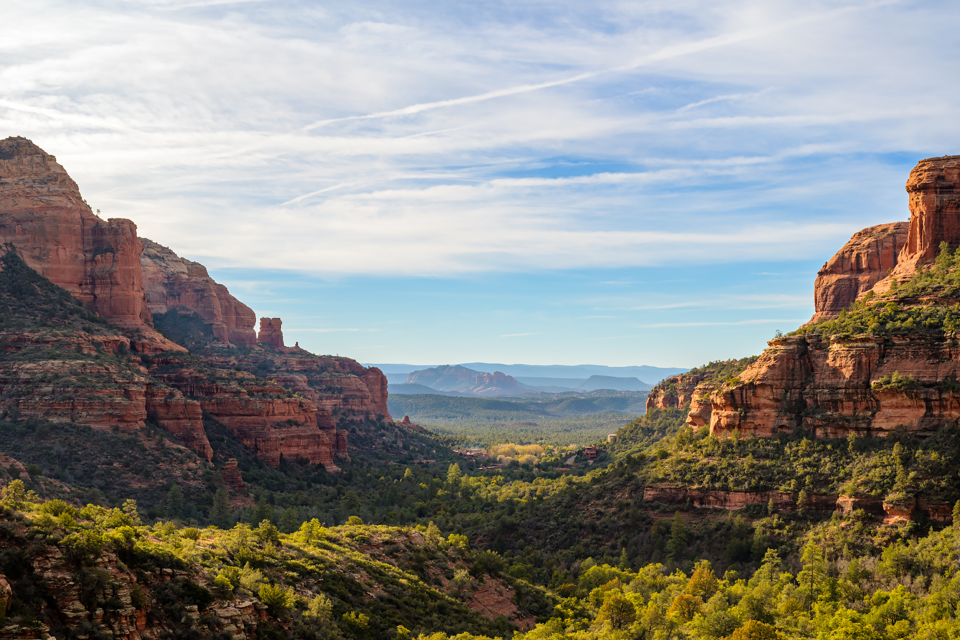 Boynton Canyon & Subway Cave — Into the Canyon